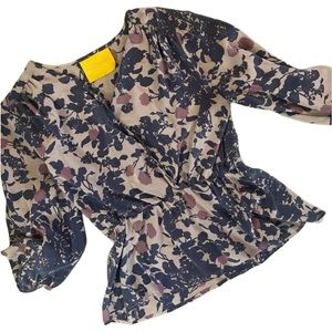 Aaron Ashe Blouse Top.